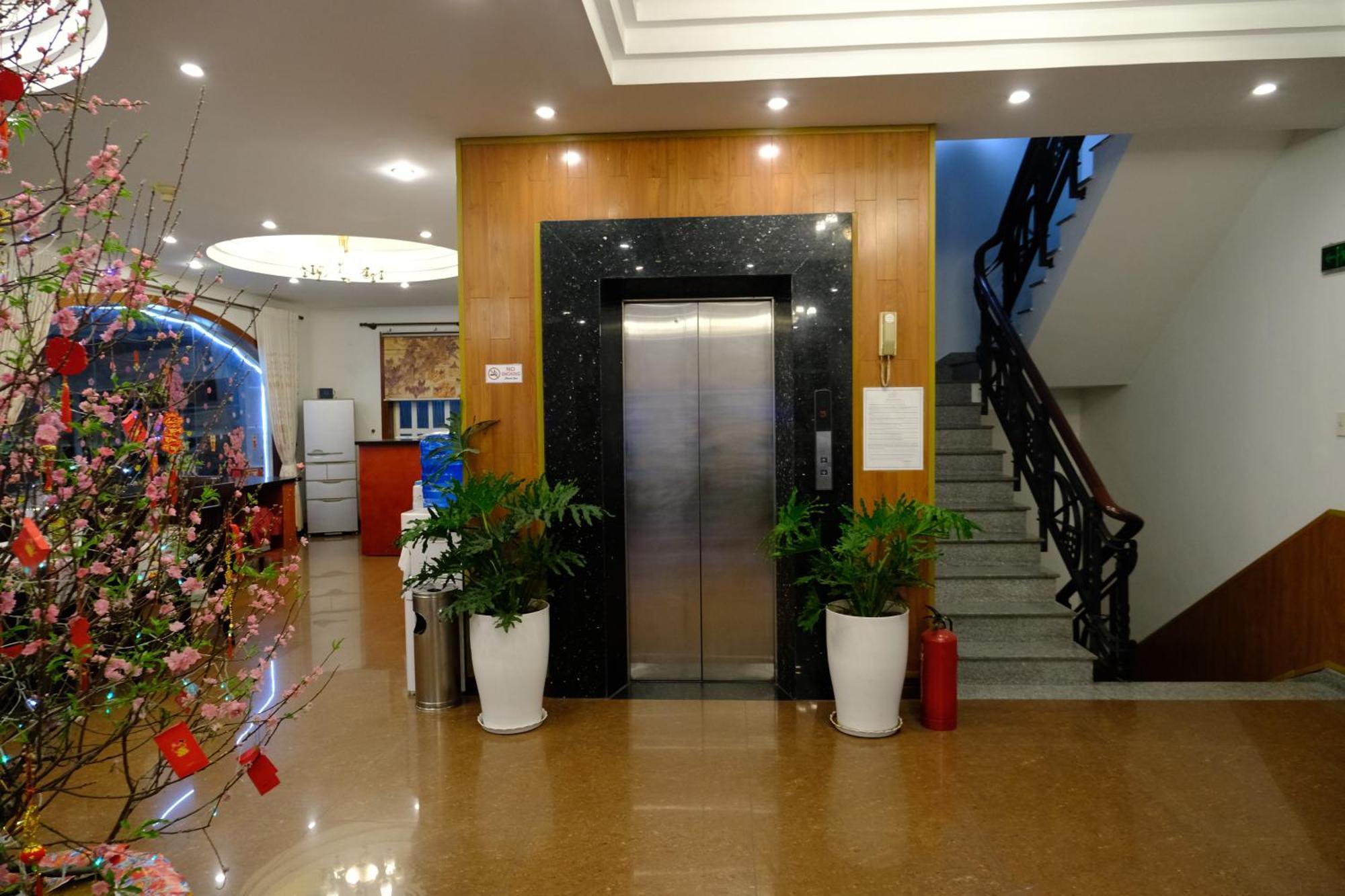Hoa Phat Hotel & Apartment Ho-Chi-Minh-Stadt Exterior foto