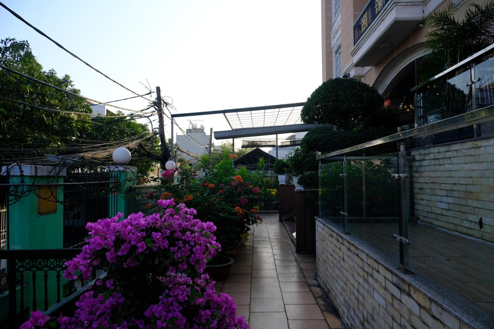 Hoa Phat Hotel & Apartment Ho-Chi-Minh-Stadt Exterior foto